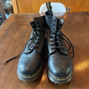 Dr. Martens 1460 Women’s Pascal Virginia Leather Boots Size 9 USL